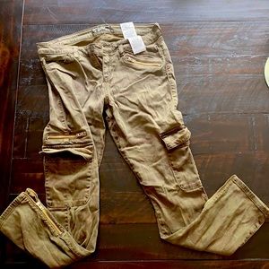 Women’s, size 30,guess,camouflage pants